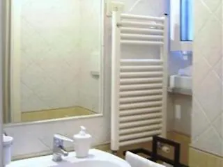 Ave Nocleg ze śniadaniem 5*