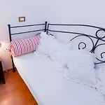 Ave Bed & Breakfast Rome