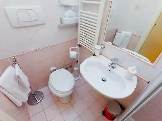 Ave 5* Rome