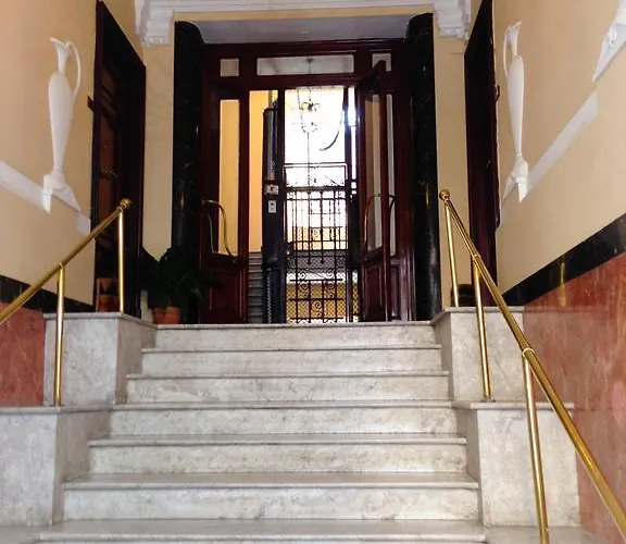 Bed and breakfast Ave 5*